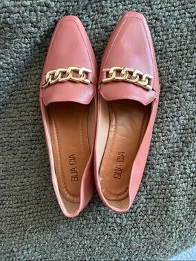 Pink Leather Chain-Trim Loafers
